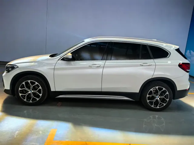 BMW X1 — Фото автомобиля 9