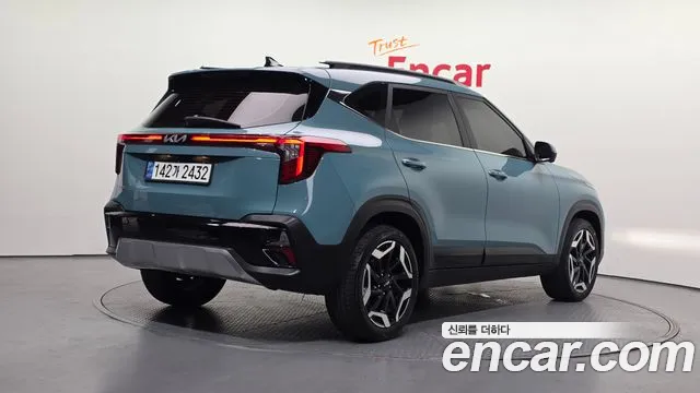 Kia Seltos Новый Seltos Бензин 2.0 2WD — Фото автомобиля 2