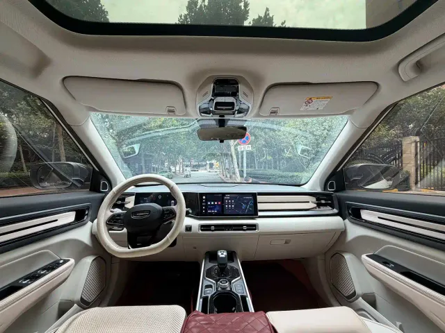 Geely ICON — Фото автомобиля 6