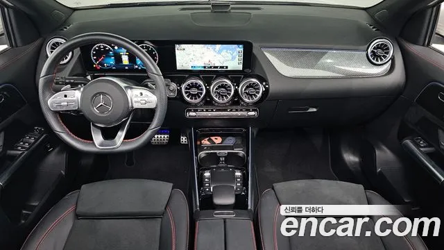 Mercedes-Benz GLA-Class H247 — Фото автомобиля 8