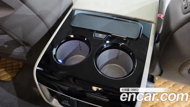 Kia Canival Carnival 4 поколение Бензин 7 мест Hi-Limousine — Фото автомобиля 21