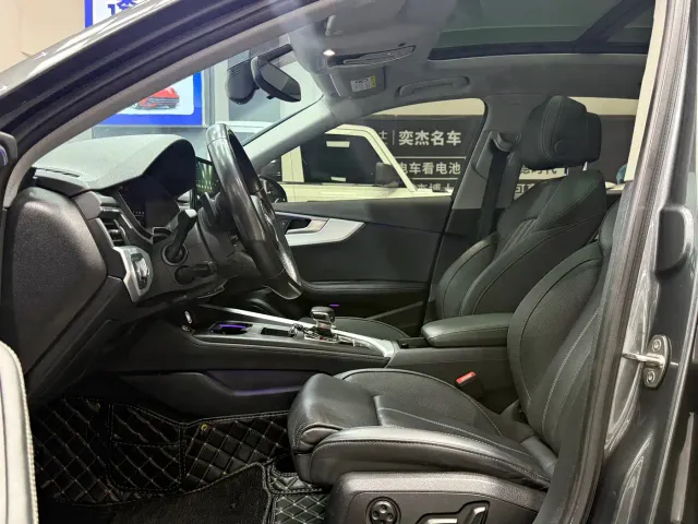 Audi A4L — Фото автомобиля 4