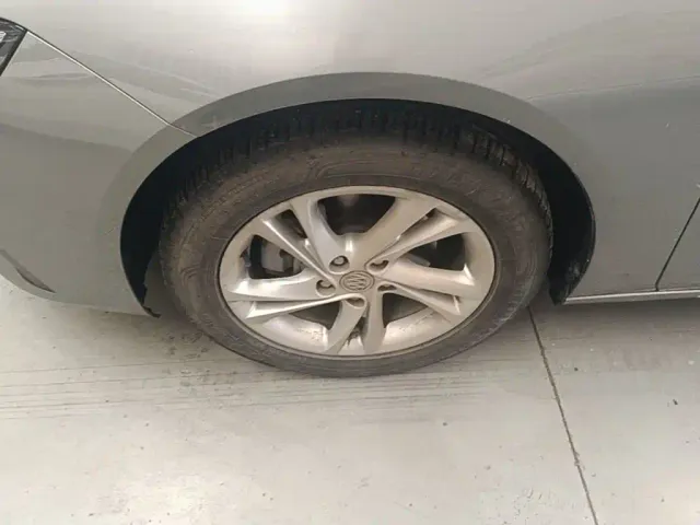 Buick Regal — Фото автомобиля 24