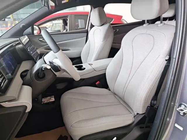 BYD Sealion 06 — Фото автомобиля 14