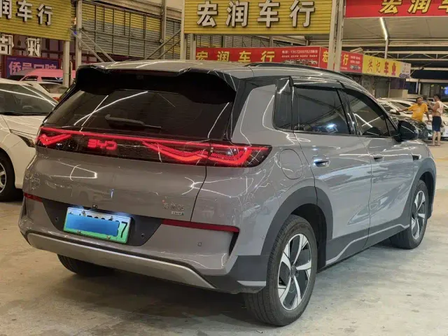 BYD Sealion 05 EV — Фото автомобиля 4