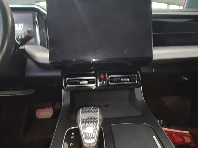 GAC Trumpchi GS8 — Фото автомобиля 12