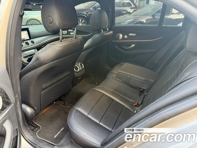 Mercedes-Benz E-Class W213 — Фото автомобиля 9