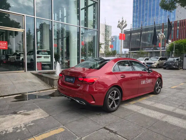Mercedes-Benz A-Class — Фото автомобиля 5