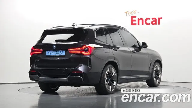 BMW iX3 G08 (2020–2024) — Фото автомобиля 2