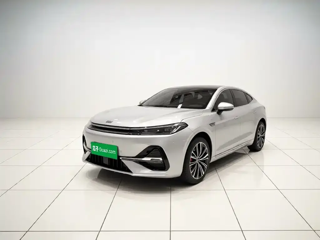 Фотография автомобиля — Geely Galaxy A7