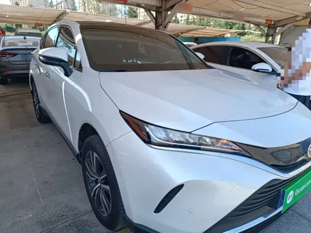 Toyota Harrier — Фото автомобиля 3