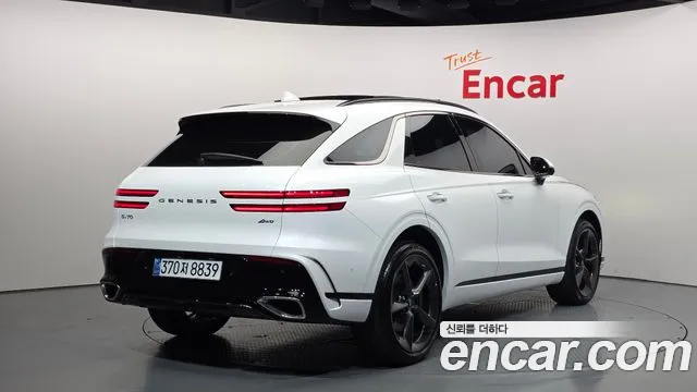 Genesis GV70 2.5T Бензин AWD — Фото автомобиля 2