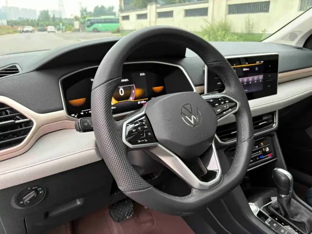Volkswagen Tharu — Фото автомобиля 11