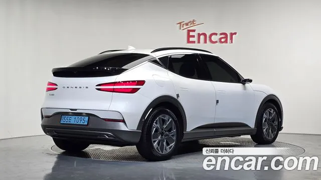 Genesis GV60 — Фото автомобиля 2
