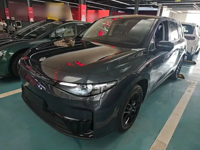 Фотография автомобиля — Leapmotor C10