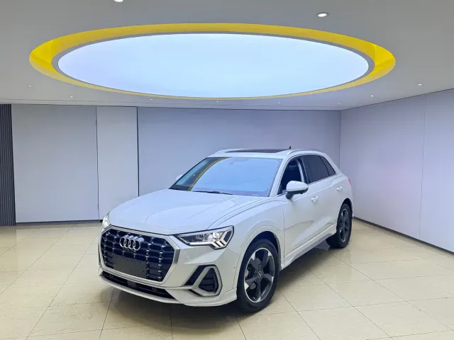 Фотография автомобиля — Audi Q3