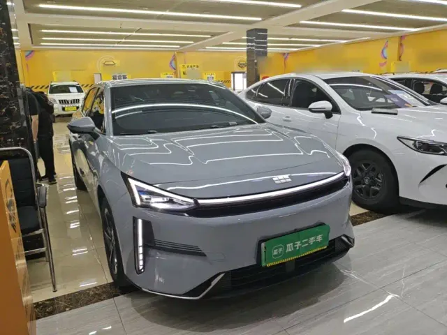 Geely Galaxy L6 — Фото автомобиля 3