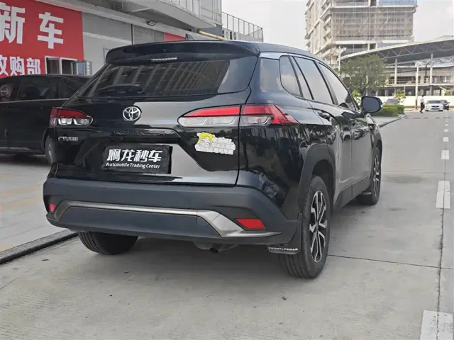 Toyota Frontlander — Фото автомобиля 9
