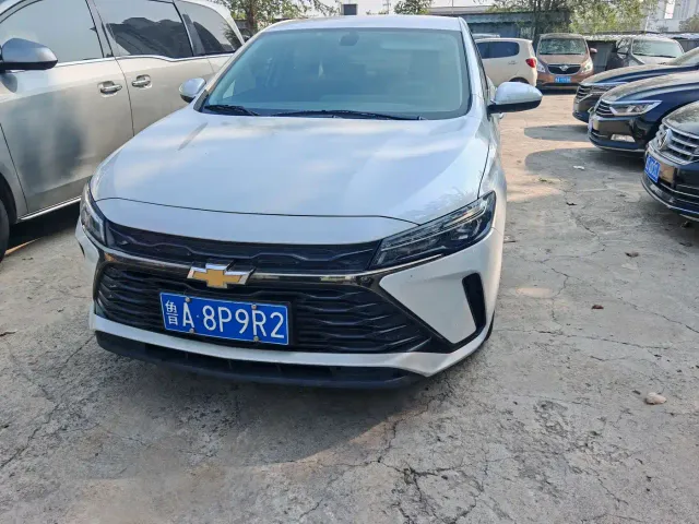 Chevrolet Monza — Фото автомобиля 2