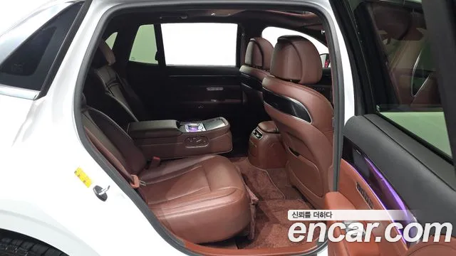 Genesis G90 Бензин 3.5 турбо AWD — Фото автомобиля 10