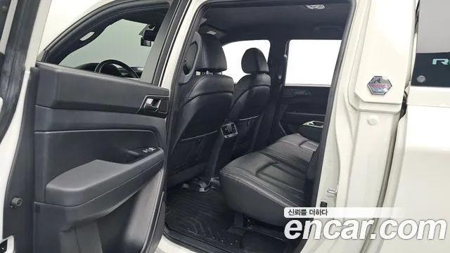 KG_Mobility_Ssangyong Rexton Новый Rexton Sport Khan Дизель 2.2 4WD — Фото автомобиля 10