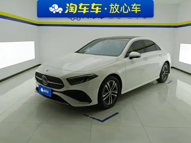 Фотография автомобиля — Mercedes-Benz A-Class