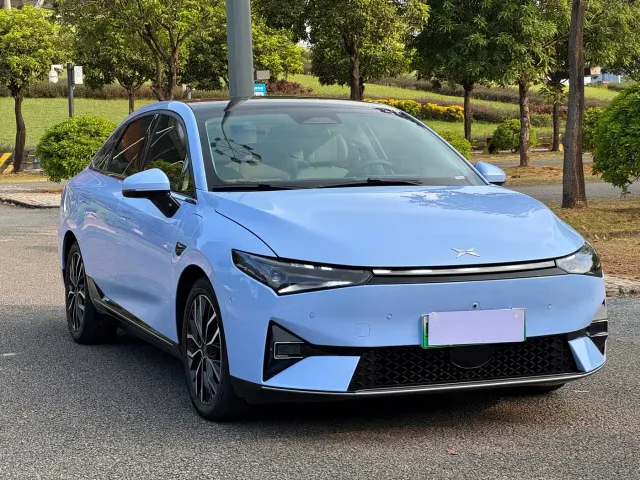 Xpeng P5 — Фото автомобиля 3