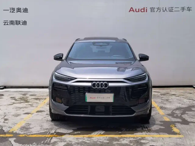 Audi Q6L e-tron — Фото автомобиля 2