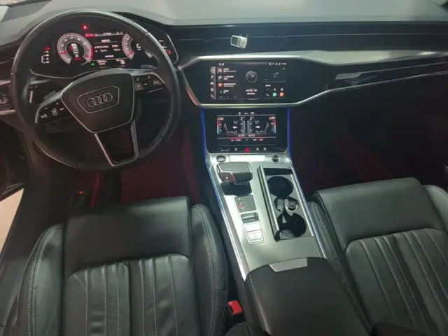 Audi A6L — Фото автомобиля 9