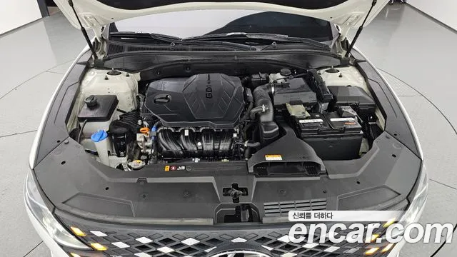 Hyundai Grandeur New — Фото автомобиля 9