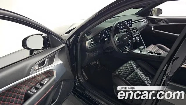 Genesis G70 New — Фото автомобиля 15