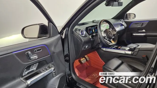 Mercedes-Benz EQB — Фото автомобиля 10