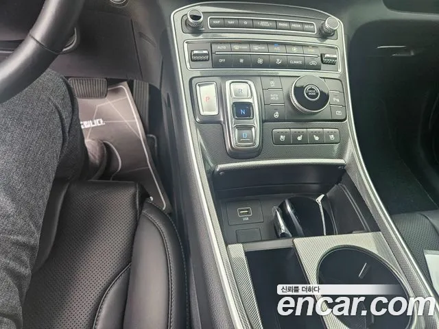 Hyundai Santafe Новый Santa Fe Бензин 2.5T 2WD — Фото автомобиля 9