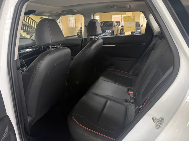 Kia Seltos — Фото автомобиля 10