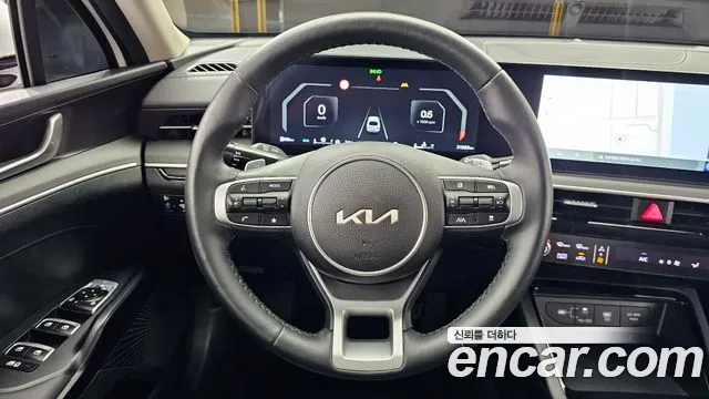 Kia K5 Generation 3 — Фото автомобиля 13