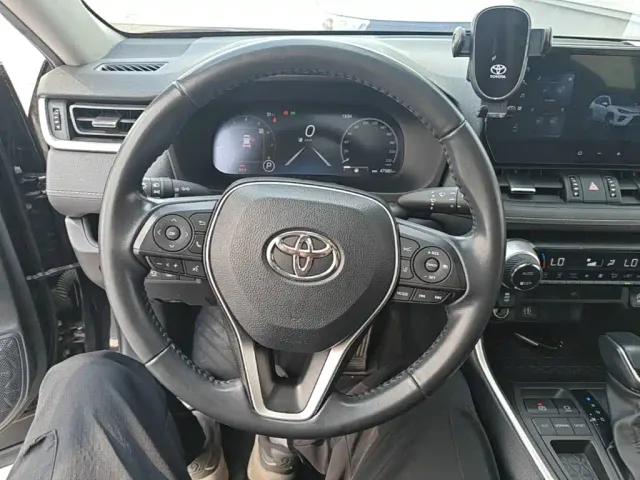 Toyota Wildlander — Фото автомобиля 10