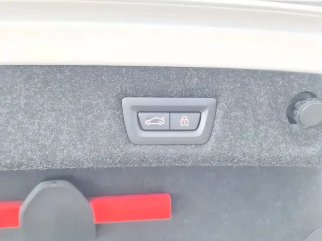 BMW 5 Series — Фото автомобиля 14