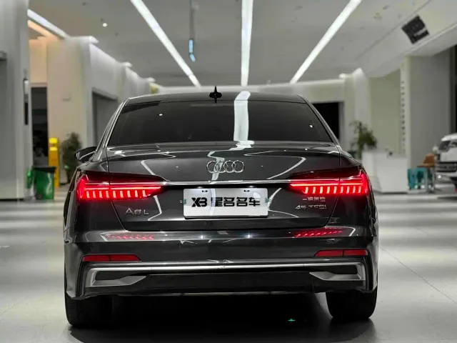 Audi A6L — Фото автомобиля 9