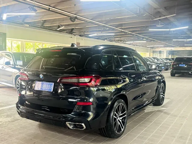 BMW X5 — Фото автомобиля 3