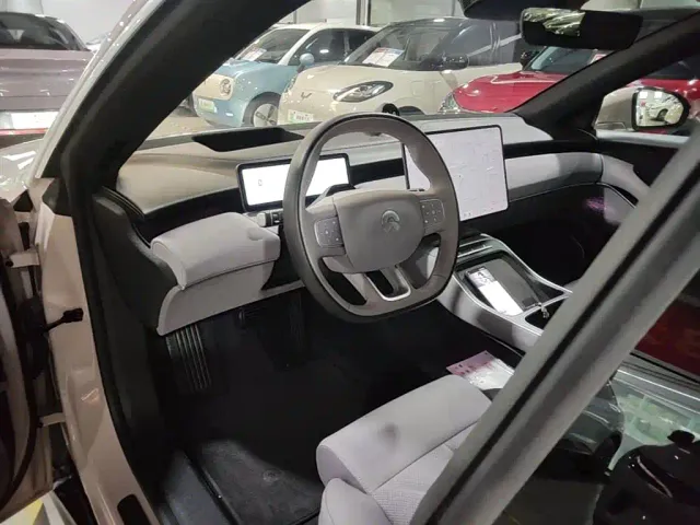 Nio ET5 Touring — Фото автомобиля 8