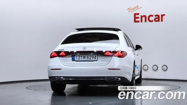 Mercedes-Benz E-Class W214 — Фото автомобиля 4