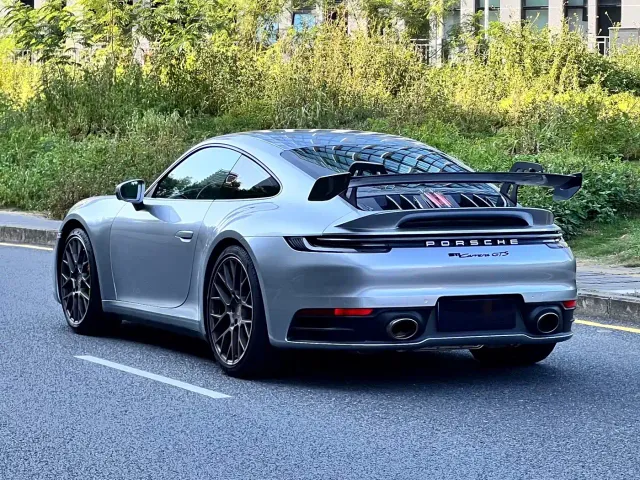 Porsche 911 — Фото автомобиля 12