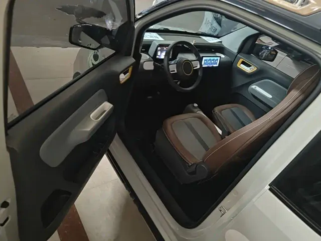 Wuling Hongguang Mini EV — Фото автомобиля 15