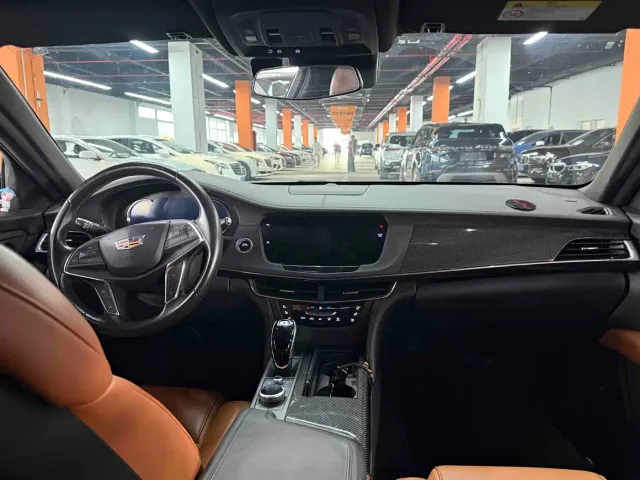 Cadillac CT6 — Фото автомобиля 19