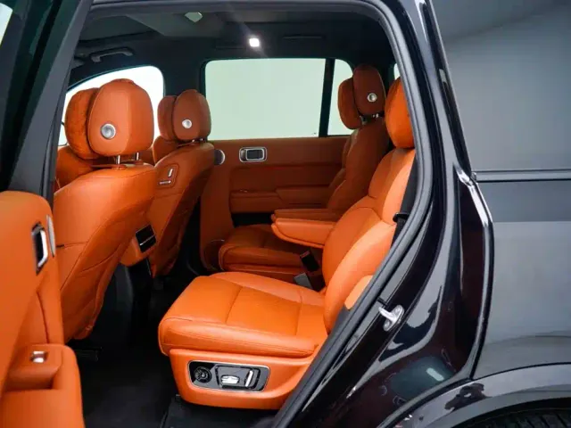 Li Auto L8 — Фото автомобиля 6