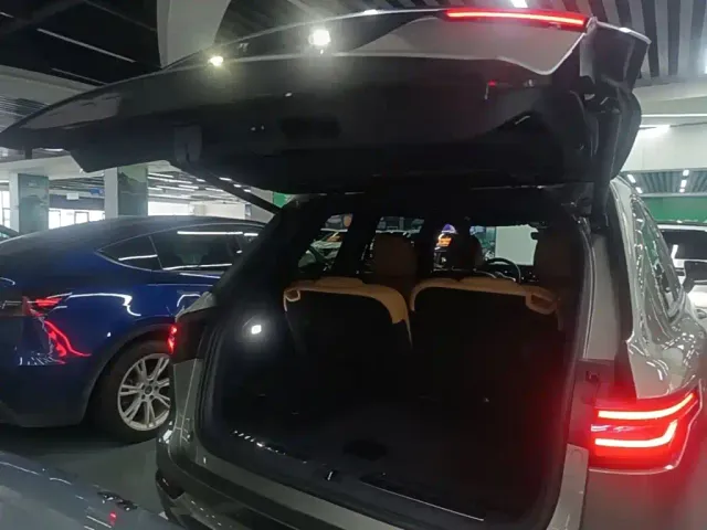 Li Auto ONE — Фото автомобиля 18