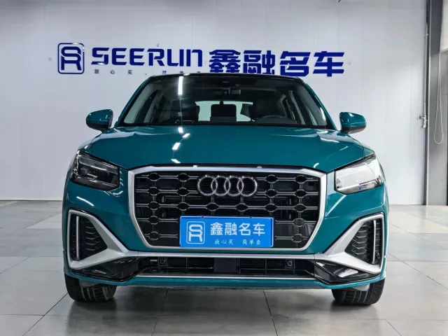 Audi Q2L — Фото автомобиля 3