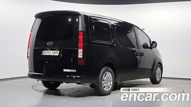 Hyundai Staria Staria Карго 3 места — Фото автомобиля 2