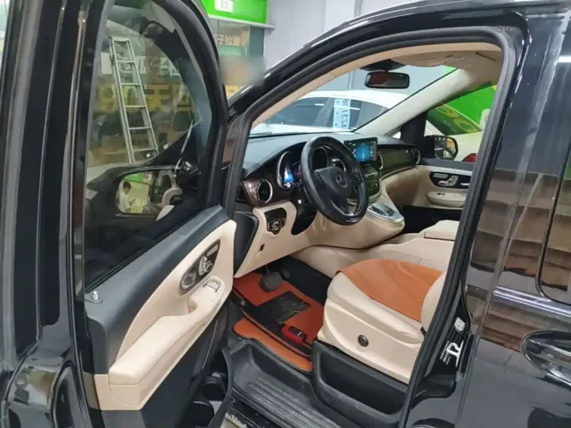 Mercedes-Benz Mercedes-Benz V-Class 2021 V 260 Pilot Edition — Фото автомобиля 15