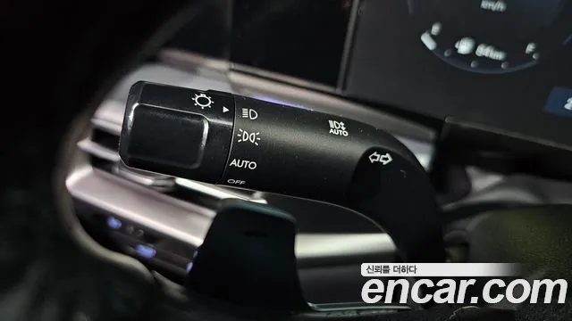 Hyundai Grandeur Grandeur (GN7) 2.5 Бензин 2WD — Фото автомобиля 29